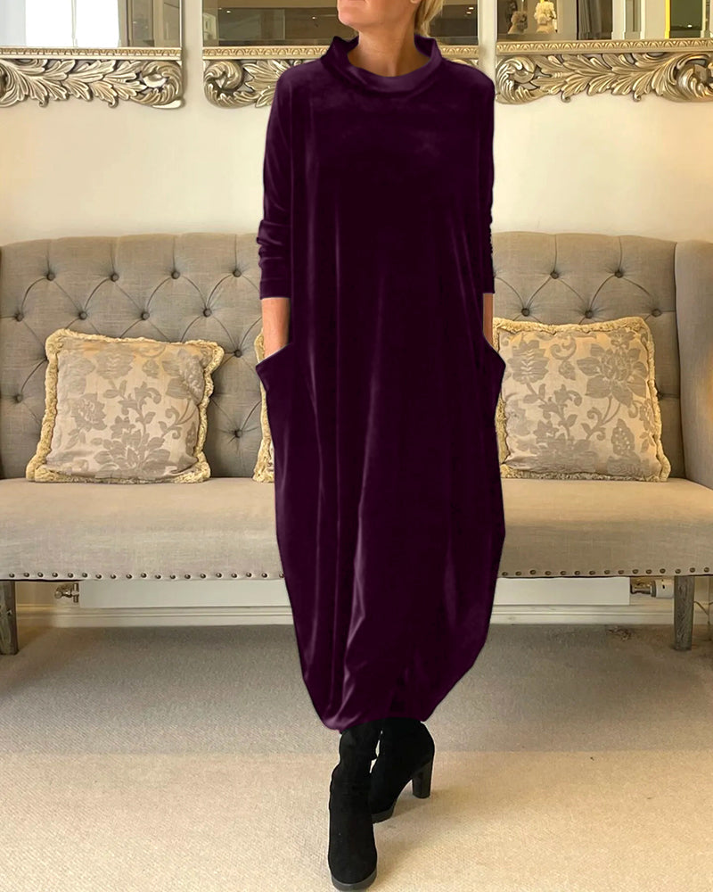 Charm | Samtkleid mit Taschen und Kragen