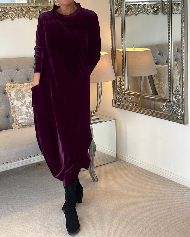 Charm | Samtkleid mit Taschen und Kragen