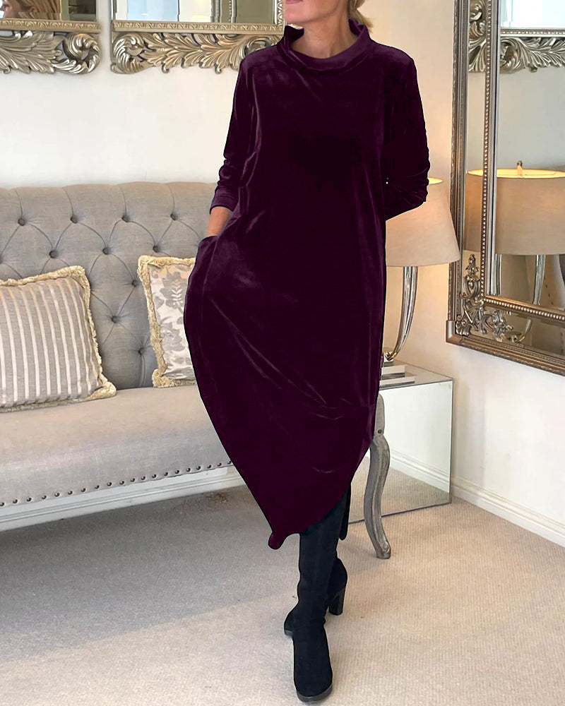 Charm | Samtkleid mit Taschen und Kragen