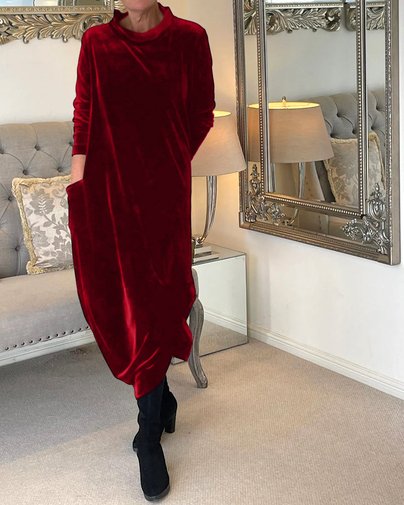 Charm | Samtkleid mit Taschen und Kragen