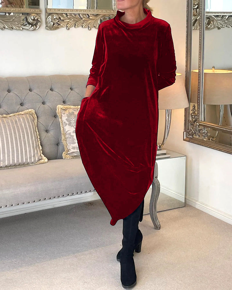 Charm | Samtkleid mit Taschen und Kragen
