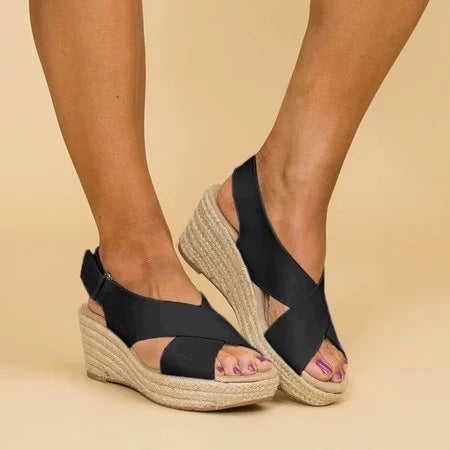 Chanel | Sandalen mit Kreuzriemen