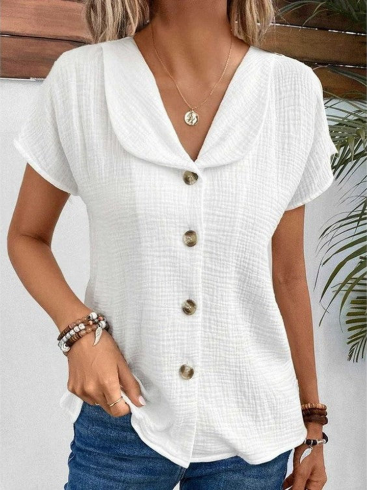 Julia | Modische Bluse mit Stehkragen und Knöpfenk