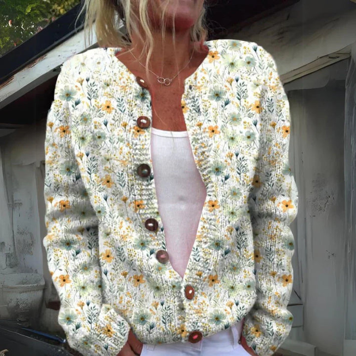 Birte | Strickjacke mit Blumenmuster