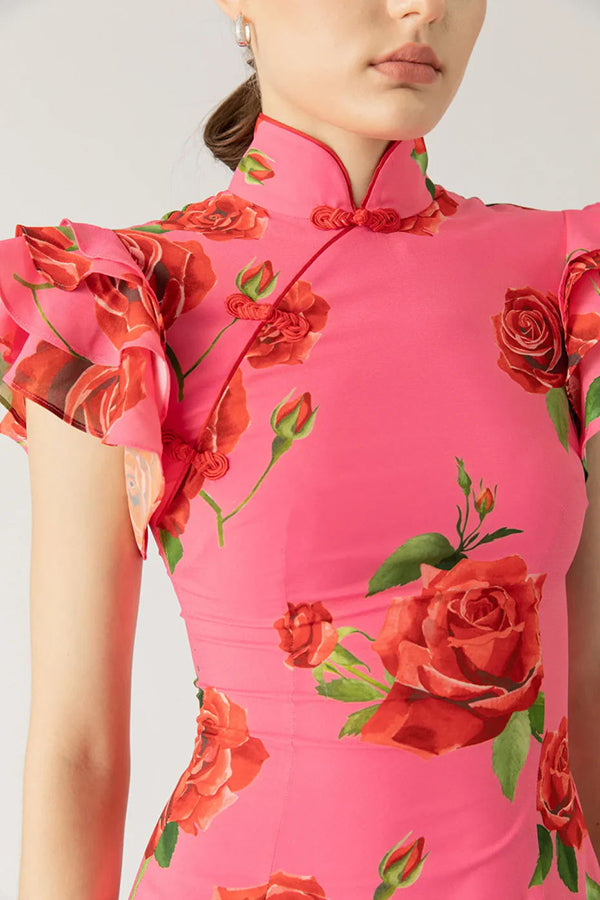 Sandra | Modernes Kleid mit hohem Ausschnitt und ausgestellten Ärmeln