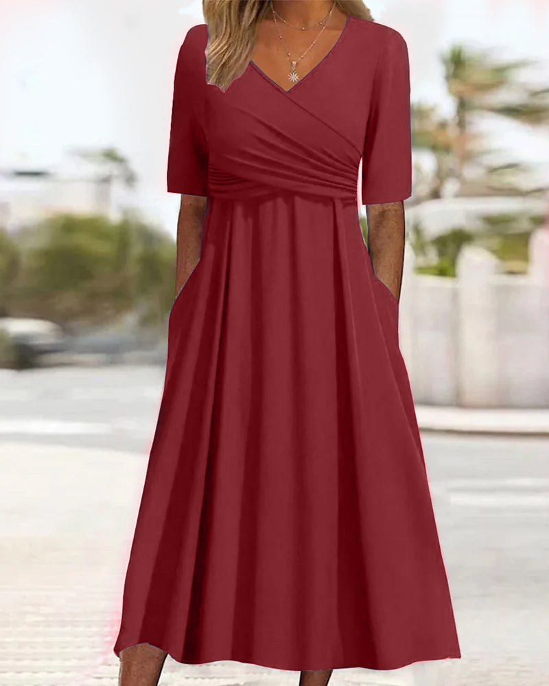 Ella | Gekreuztes Kleid mit kurzen Ärmeln