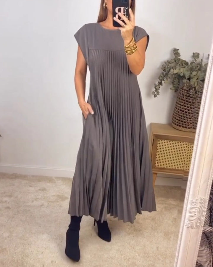 Romy | Elegantes Kleid mit Rundhalsausschnitt