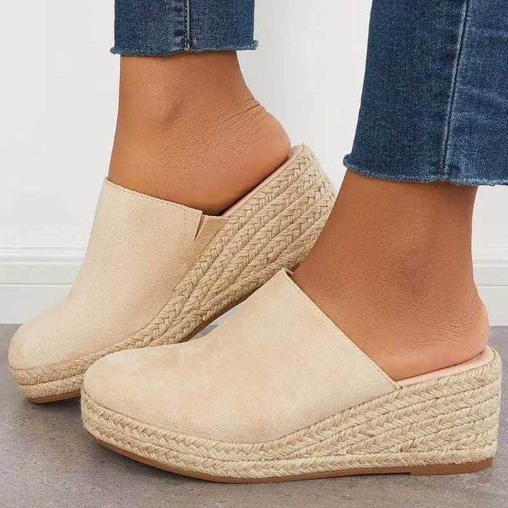 Clara | Raffinierte Keilsandalen