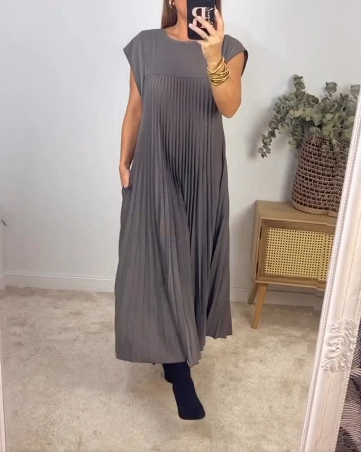 Romy | Elegantes Kleid mit Rundhalsausschnitt