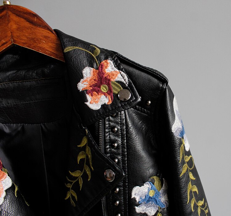 Ella | Blütenblumenjacke