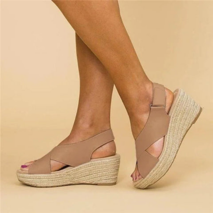 Chanel | Sandalen mit Kreuzriemen