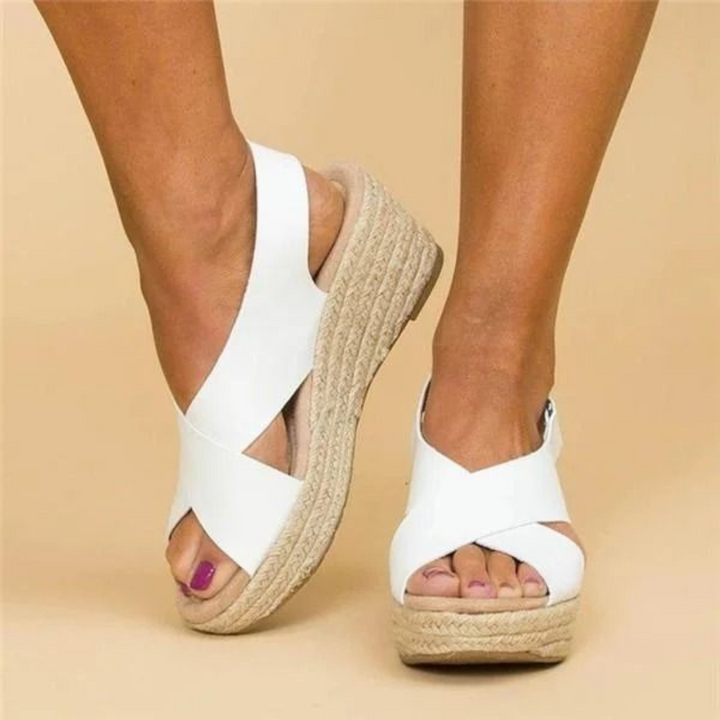 Chanel | Sandalen mit Kreuzriemen