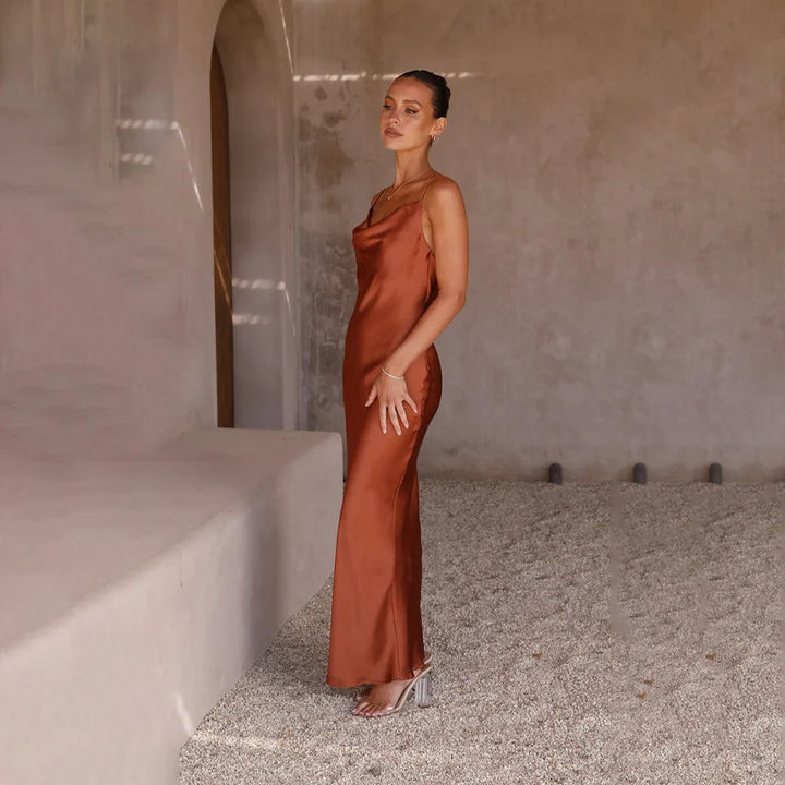 Vanessa | Langes Satin-Kleid