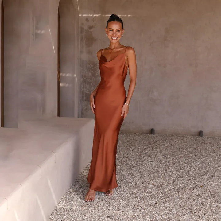 Vanessa | Langes Satin-Kleid