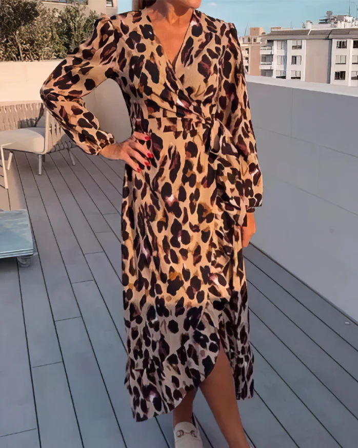 Johan | Kleid mit V-Ausschnitt