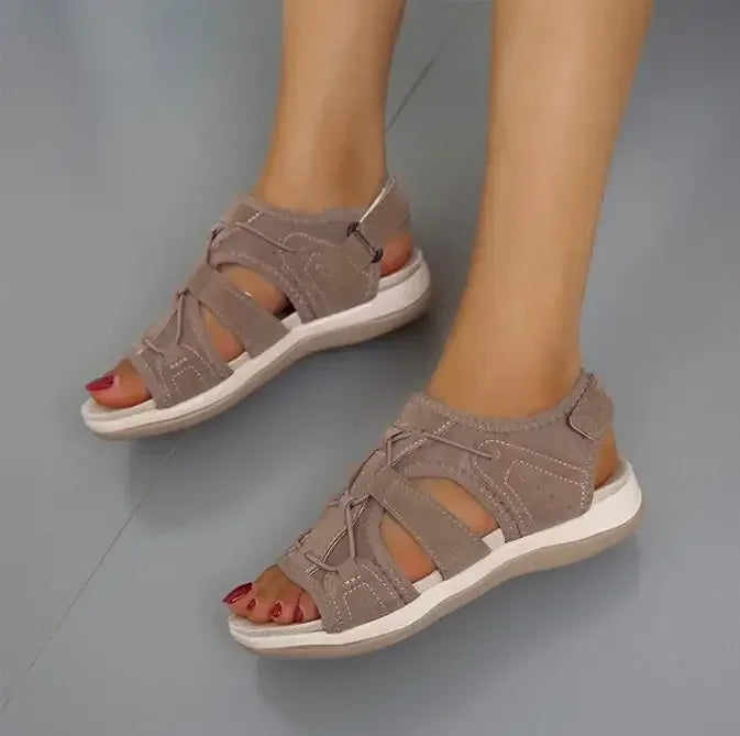 Chanel | Orthopädische Sommersandalen mit Einlagen