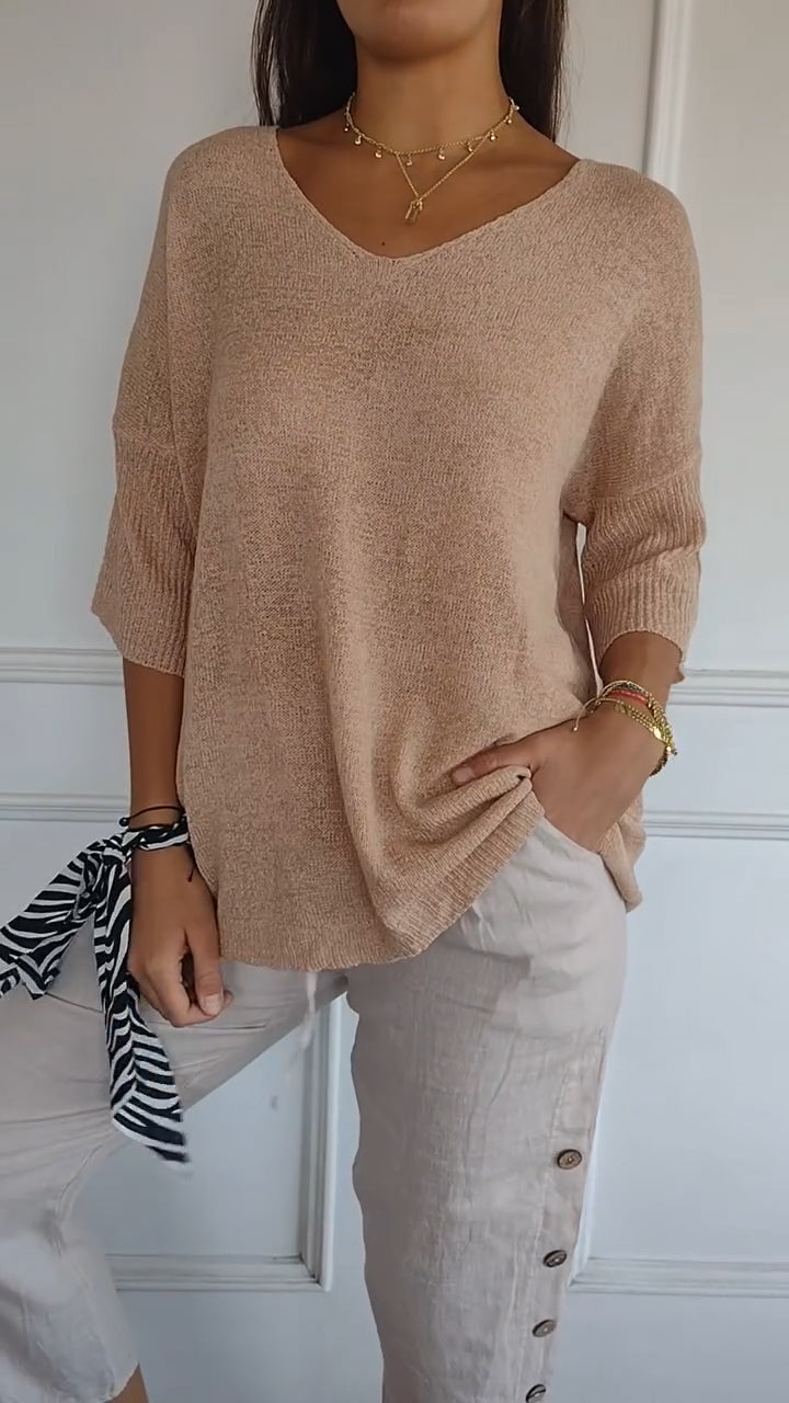 Ninas schickes Sommer-V-Top