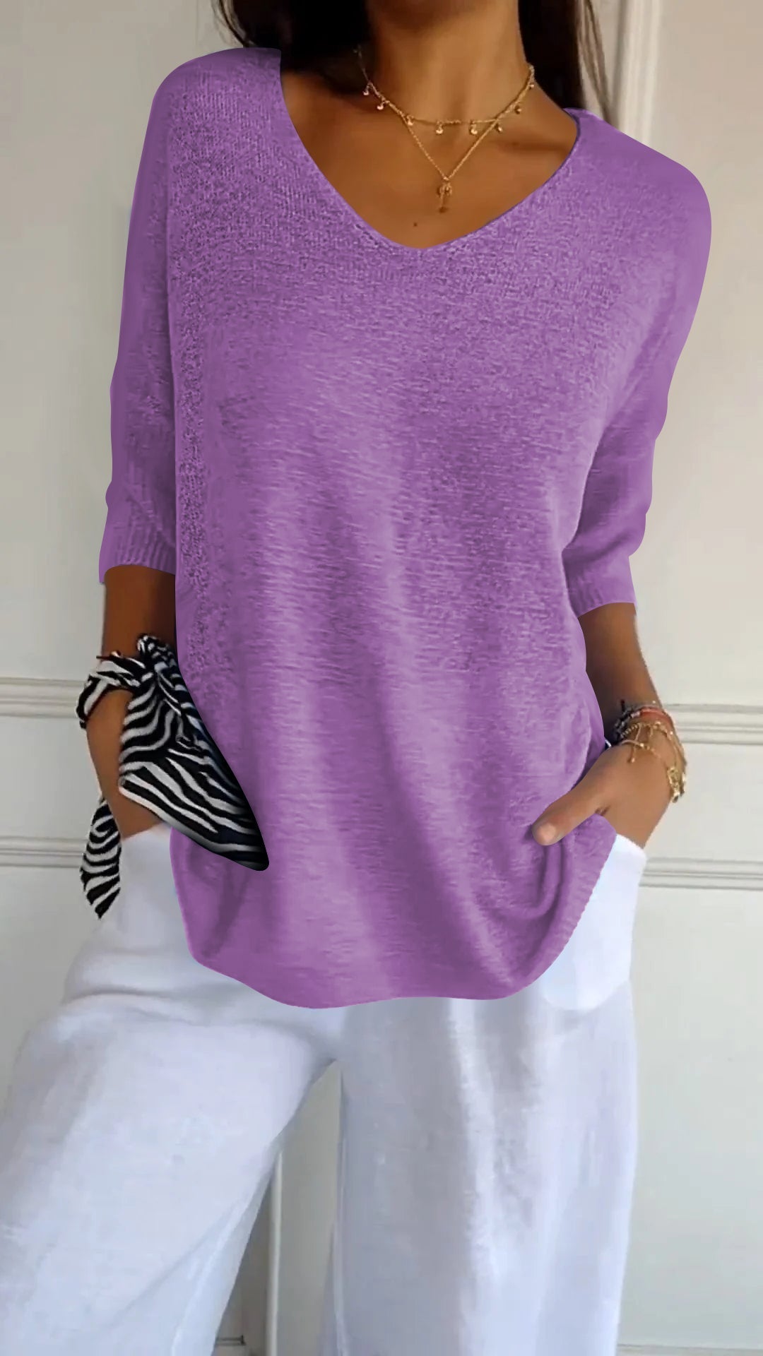 Ninas schickes Sommer-V-Top