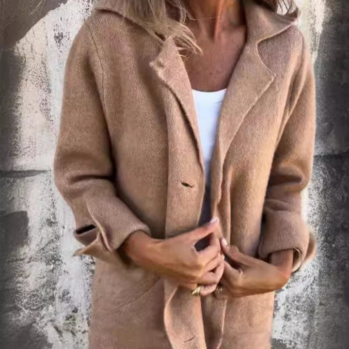 Linda |  Komfortable mittellange Jacke